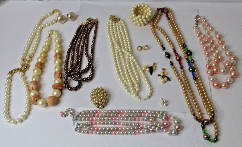 Estate Sale Lot Vintage Faux Pearl Jewelry Items Necklaces Dress Clip Earrings
