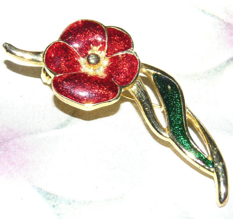 Vintage Gold Tone Red-Green Enamel Flower Brooch/Pin J187