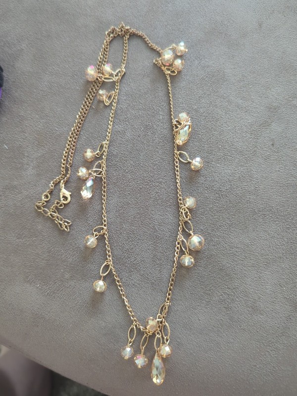 Vintage Gold And Peach Tones Necklace With Peach Tone Beads – 32 In Long