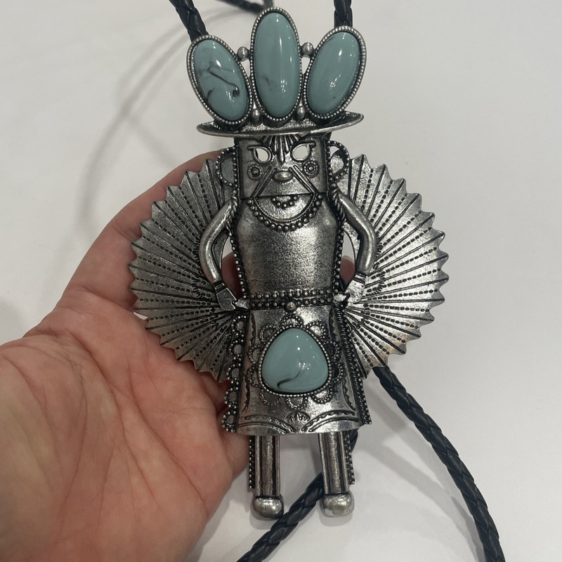 LARGE IRIS APFEL "RARA AVIS" SILVERTONE FAUX TURQUOISE KACHINA BOLO NECKLACE gallery