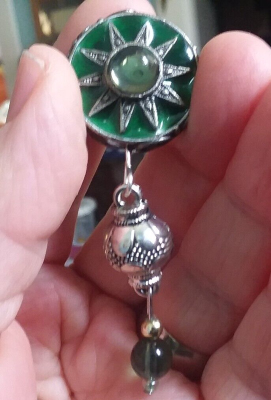 2 1/4″ Green Lapel Pin W/Dangle (B) 02-01-2025