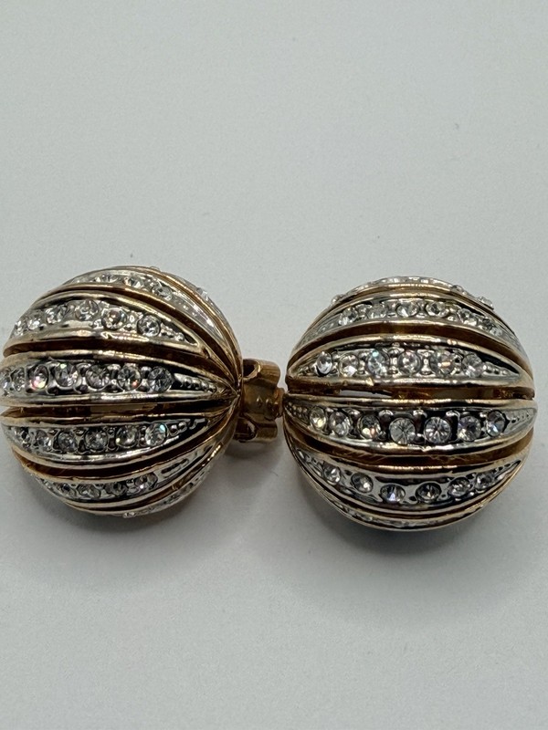 Vintage Domed Rhinestone Crystal Earrings 1970-1980’s