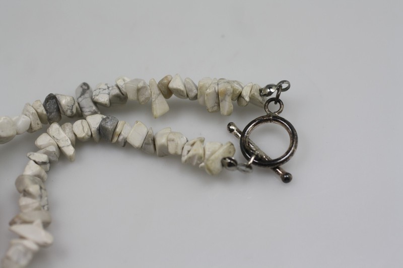 White brown tumble stones bead purple banded gemstone pendant drop necklace 18" gallery
