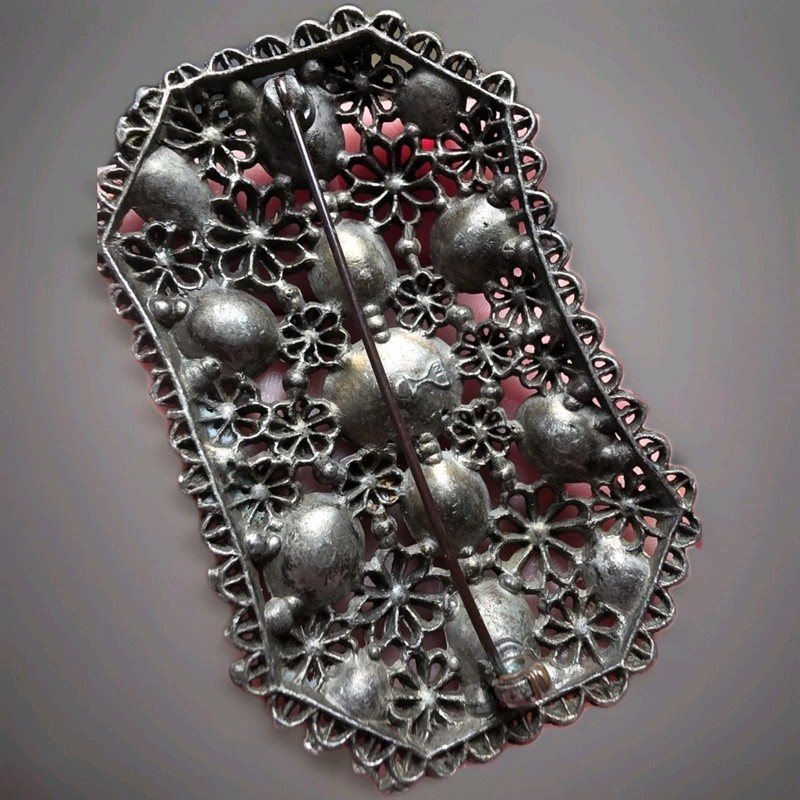 Deco Era Pot Metal Czech Style Pink Glass Rhinestone Brooch gallery