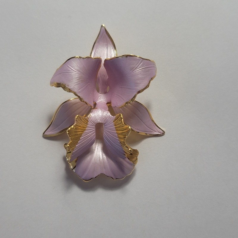 Vintage Signed Cerrito Original 1982 Orchid Iris Flower Brooch Lilac Goldtone 2" gallery