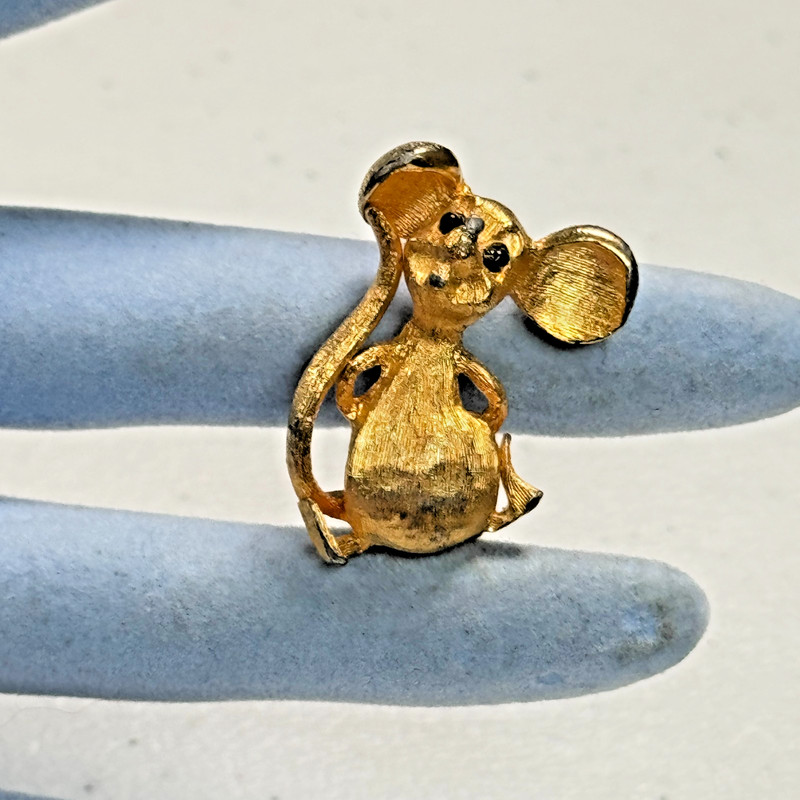 Vintage Mouse Brooch Gold Tone Figural Cute Whimsical Animal Costume signed Pin