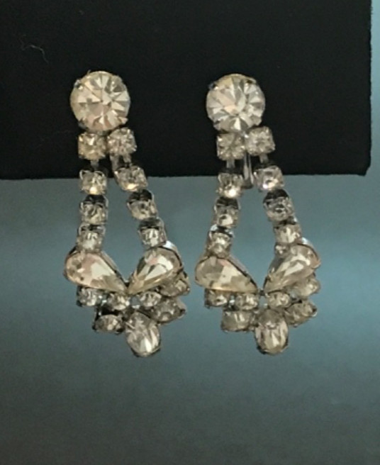 SPARKLING! Vintage Screw-back Marquis and Round Rhinestone Dangle Earrings!