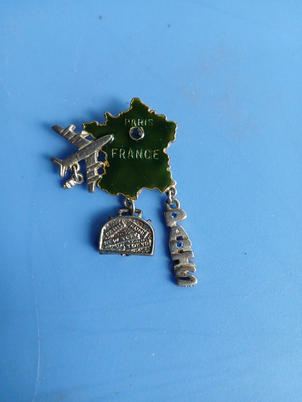 Unique Vintage Traveling Pin