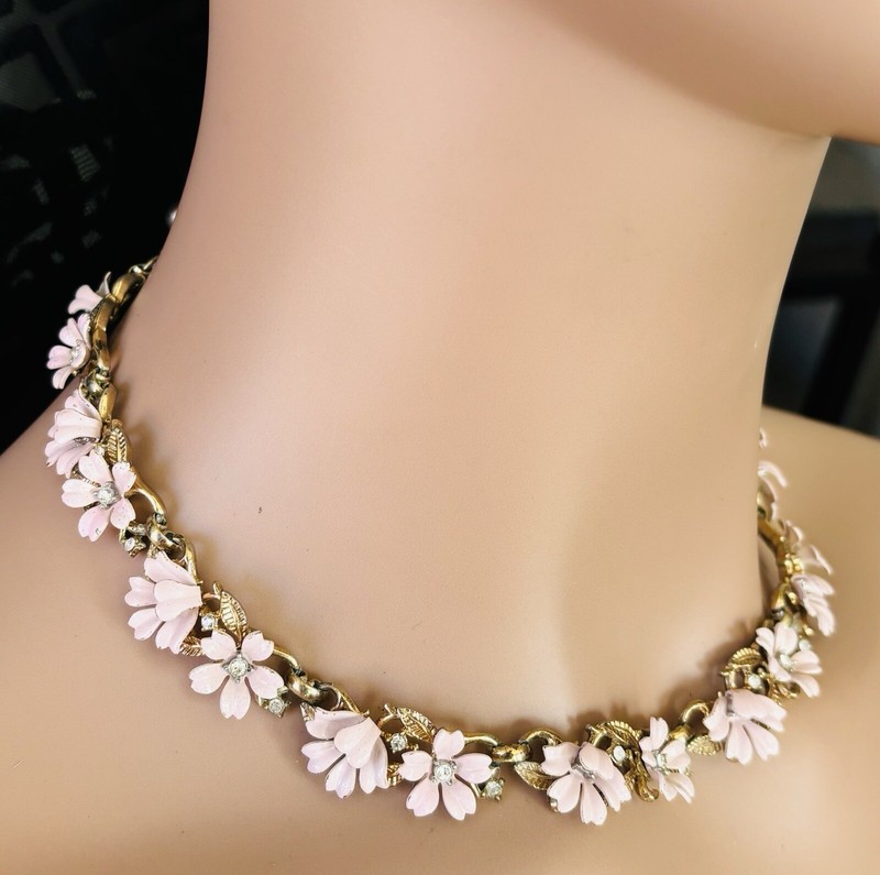 MCM Trifari Fleurette Pink Enamel Necklace Tiny Icy Rhinestones Gold Tone Links gallery