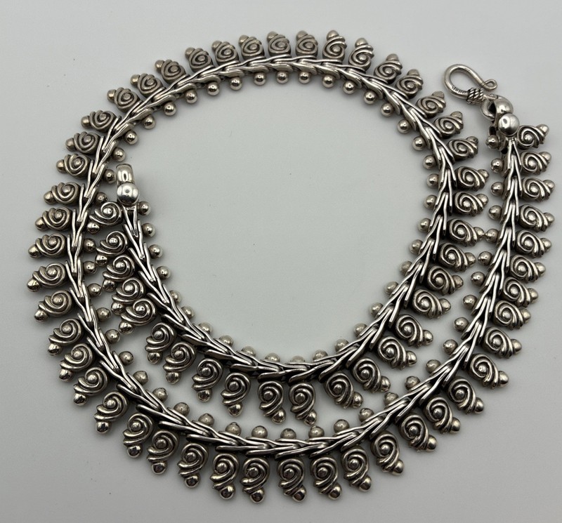 2001 925 Sterling Silver Treasures Of India 17 1/2” Scroll Drop Necklace J86094