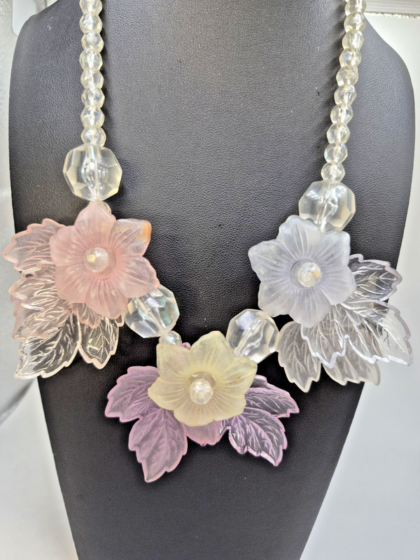 Vintage French LUCITE flower leaf 18” Necklace Beads Pastel and Clear 1940 1950