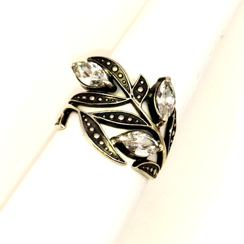 Vintage Luxury RING Silver 925 with Bright Stones -size: 8.25US (18.5mm) | #59 gallery