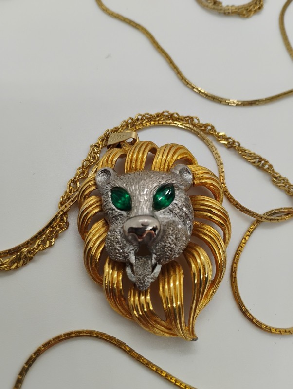 Layered Vintage Gold Tone Enamel LION w/Green Rhinestone Eyes Pendant Necklace gallery