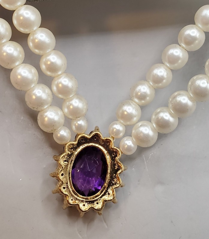1995 Avon Tailored Elegance Amethyst Gift Set Glass Stones Faux Pearls W/ Box gallery