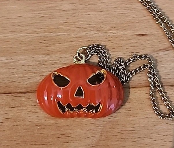 Vintage Phister Halloween Jack O Lantern Pumpkin Charm