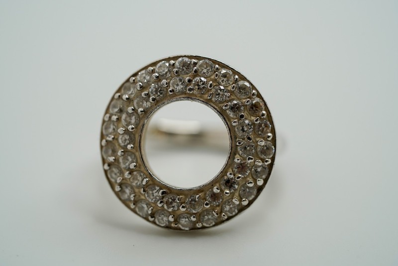 Vintage Sterling Silver CZ Circle Ring Size 6.75 JB14 gallery