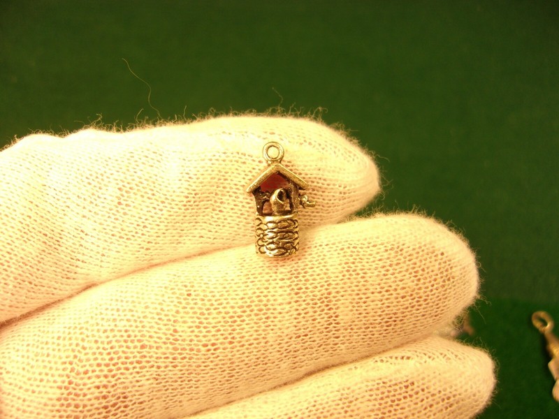 #5 of 140, STERLING SILVER CHARM – SOLID THICK LITTLE “WATER WELL” BUCKET+CRANK