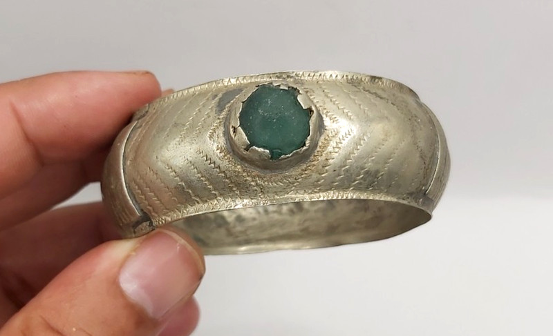 Vintage Moroccan Berber Silver Color Bracelet Red Green Stone Inlaid Ethnic Jewe