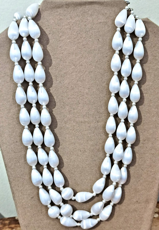 Vintage 3‑Strand White Satin Teardrop Bead Necklace 20” Lightweight Hook JAPAN