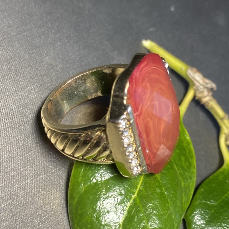 Vintage Cocktail Cable Ring Estate Jewelry Pre-owned Pink Lucite Cryst Size 7.75 gallery