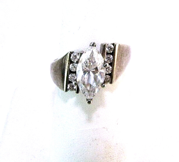 Solitaire w/ Accents Ring Cubic Zirconia Vintage Sterling Silver Size 7 Band