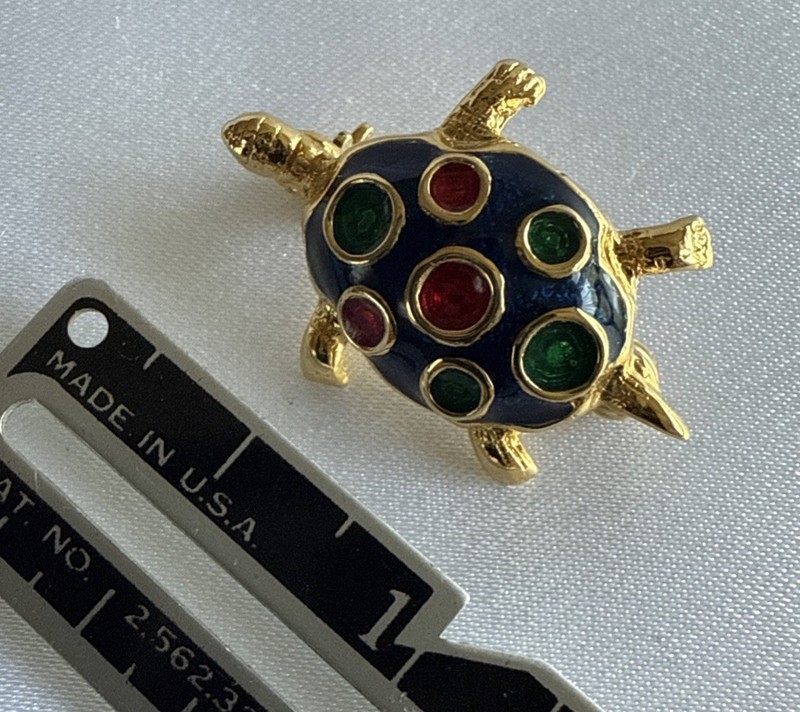Vintage Turtle Brooch Black Green Red Enamel and Gold Tone Tortoise Pin EUC gallery