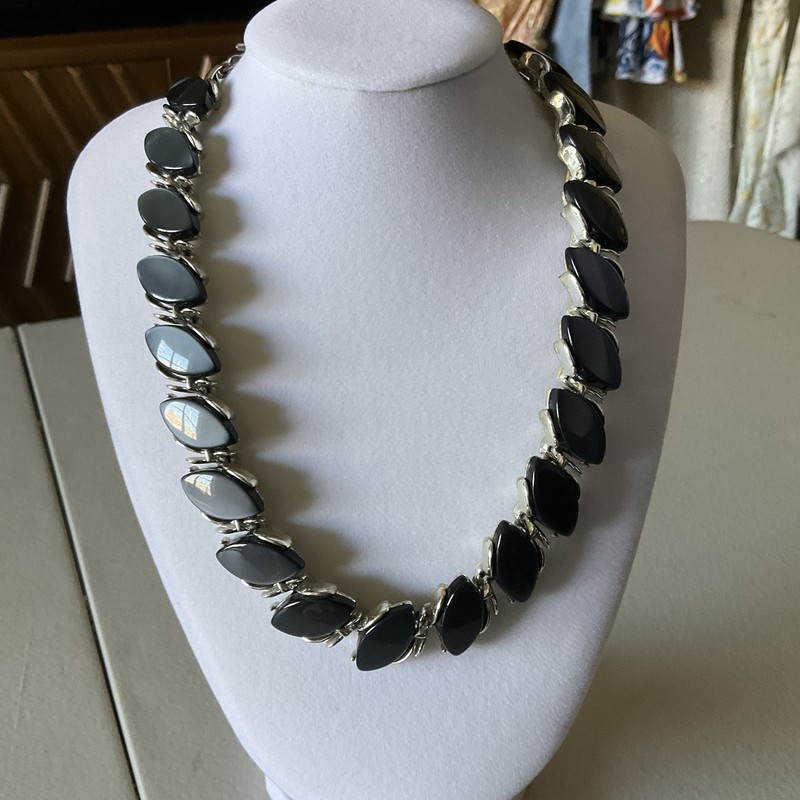 Vintage LISNER Signed Charcoal Grey Thermoset Choker Necklace Silver Tone