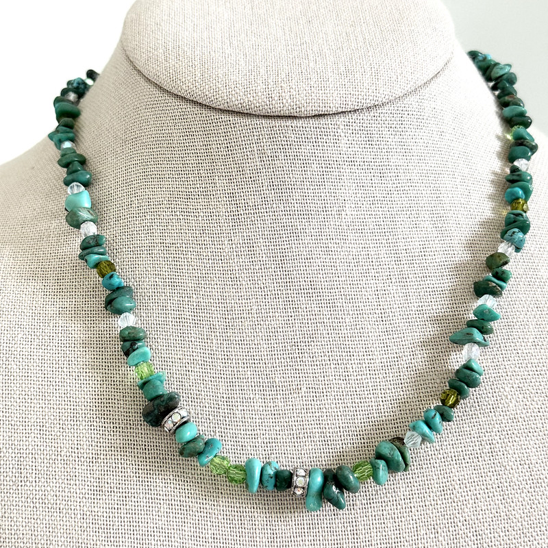 Vintage Kirks Folly Turquoise AB Crystal Beaded Ladies Strand Necklace