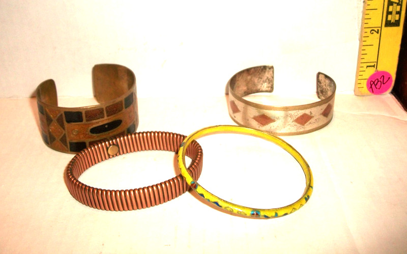 LOT JEWELRY VINTAGE BRACELET BRACELETS MATERIALS VARY 4 PIECES NICE