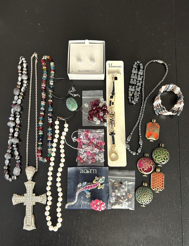 Gemstones Jewelry Lot Necklace Pendant Lockets Earrings Brooch Repairs