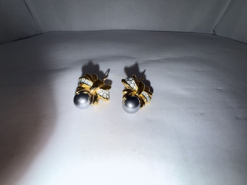 Vintage KJL Kenneth Jay Lane Gold Tone Bow Earrings Rhinest and Grey Faux Pearl