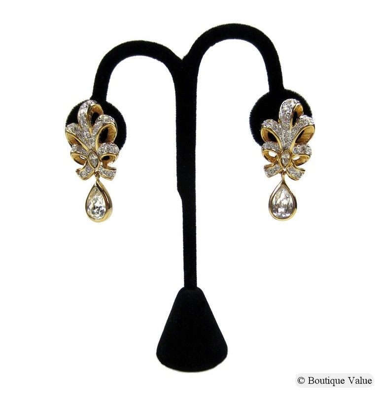 Vintage Goldtone Clear Pear Marquis Round Rhinestones Drop Dangle Clip Earrings