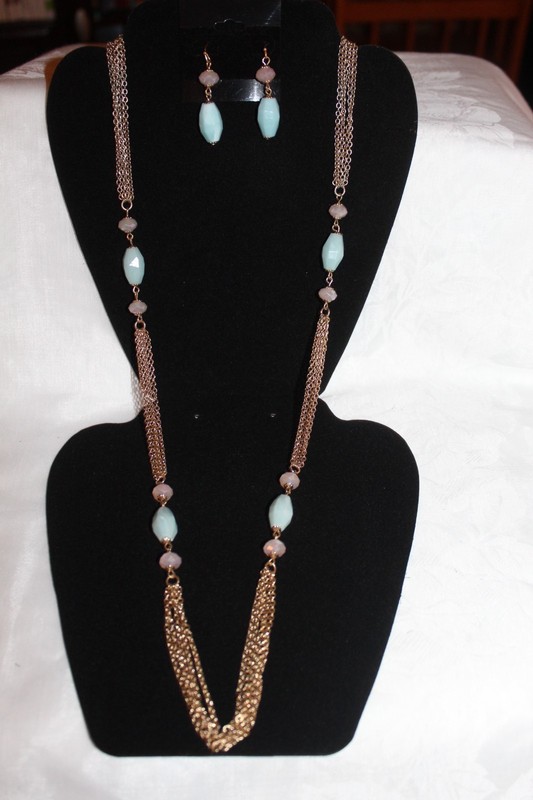 Vintage NWT Signed “GATSBY” style Necklace 34in + 3in extender and Earrings. NWT