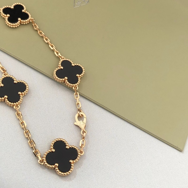 *VanCleefArpels* Vintage&Alhambra Necklace 10 Motifs Yellow Gold Black Onyx gallery