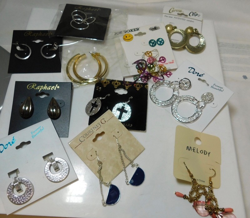 Jewelry Lot New Old Stuff Earrings Studs Silver Gold tn Pierced Hoops 2/02/14