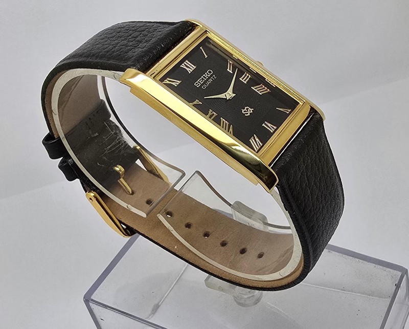 Vintage Seiko Quartz Tank Slim Men Rectangle Refurbished Japanese Wrist Watch gallery