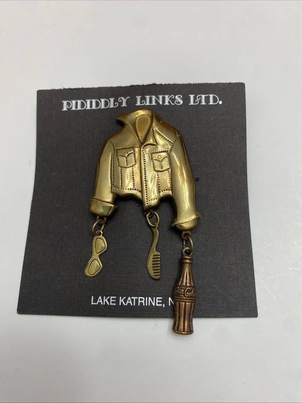 PIDIDDLY LINKS LTD Coca Cola Jacket Sunglasses Comb Dangle PIN BROOCH BRASS