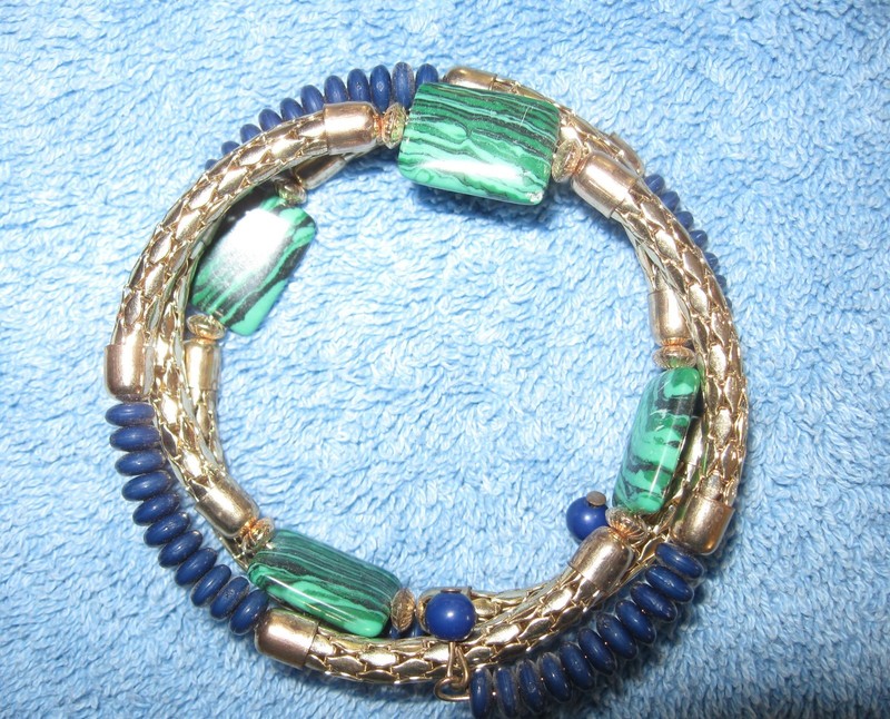 Expandable Spring - Memory Wire. Bangle Bracelet. 3 Rows; Gold Tone Navy Green gallery