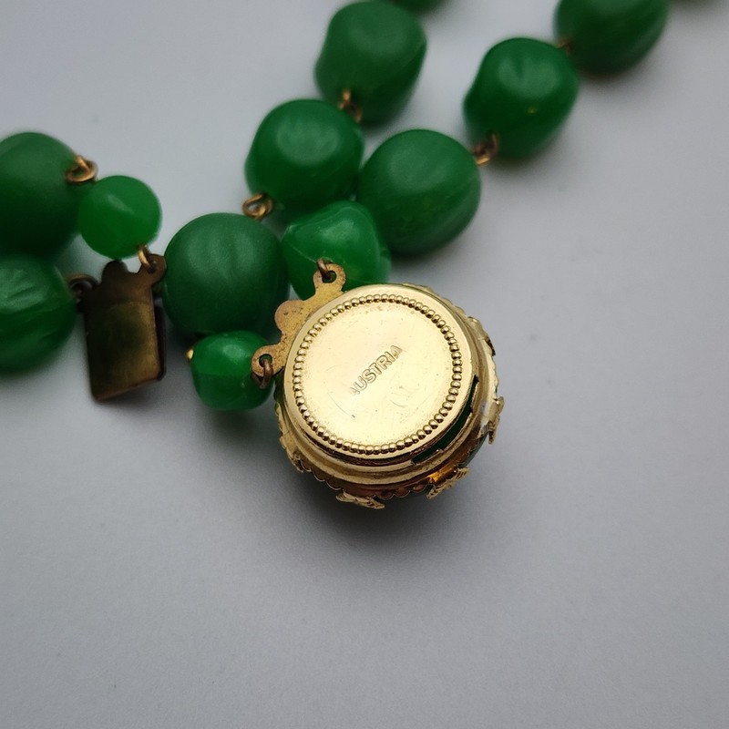 Vtg Green Austrian Crystal Molded Acrylic Bead Necklace 2 Strand 1950s Gold Tone gallery