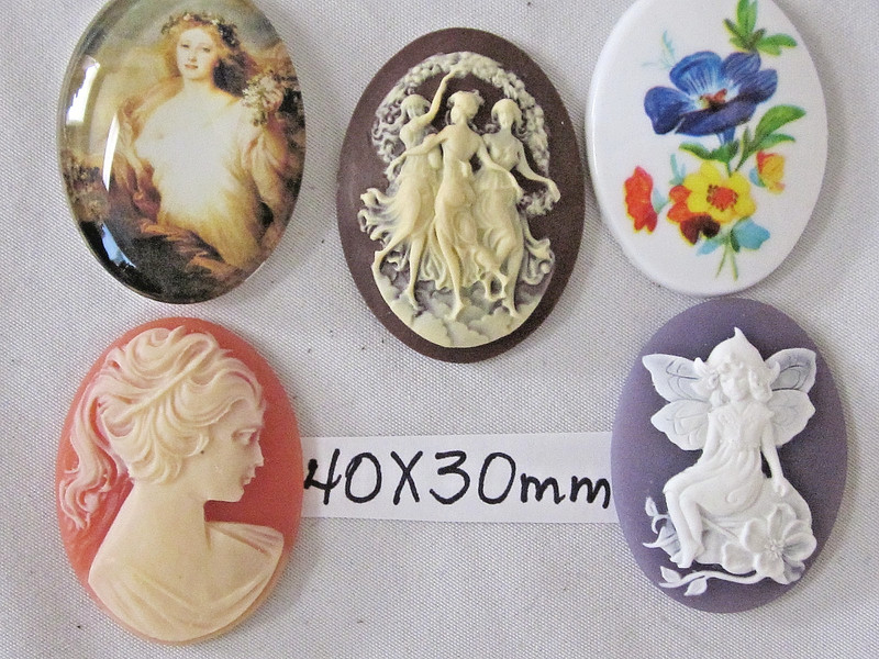 * SALE* VTG CAMEOS 40x30mm HUGE 17piece LOT JEWELRY RESIN FINDINGS REPAIR CRAFTS gallery