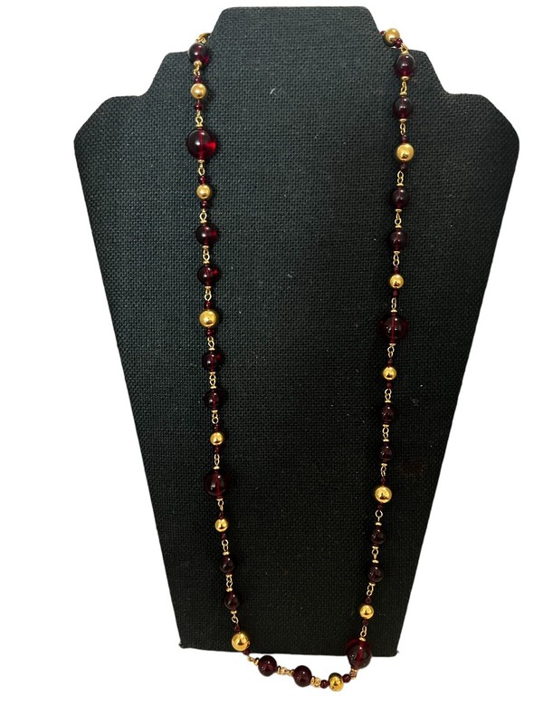 Vintage Napier Ruby Red Gold Fold Over Box Clasp ￼ Beaded Chain Necklace 28”