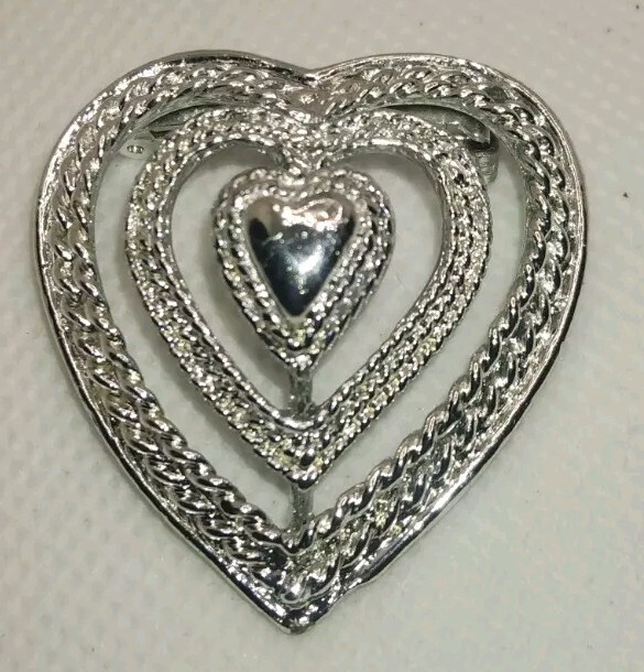 3 Gold & Silver Tones Overlocking Cross Filigree Hearts Brooch Pin 1.5" X 1 " gallery