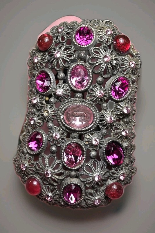 Deco Era Pot Metal Czech Style Pink Glass Rhinestone Brooch gallery