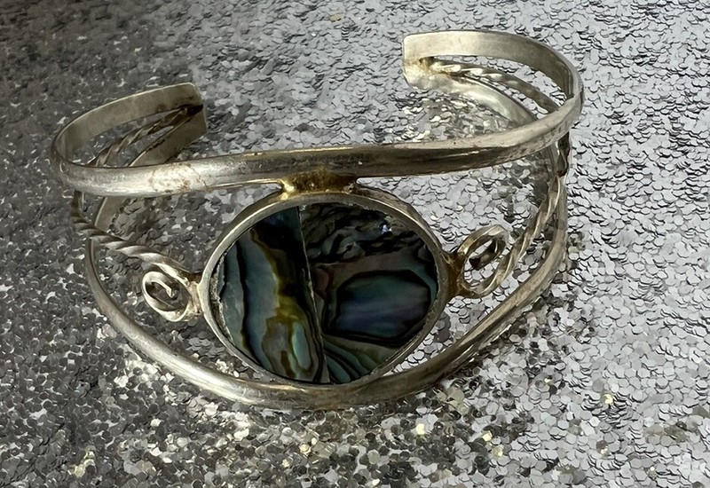 Vintage Alpaca Mexico Bracelet Cuff Round Shaped Abalone