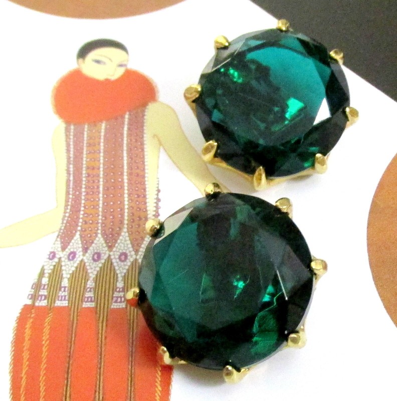 Vtg Runway 1″ Round Glamorous Emerald Green Acrylic “Crystal” Earrings 80s Clip