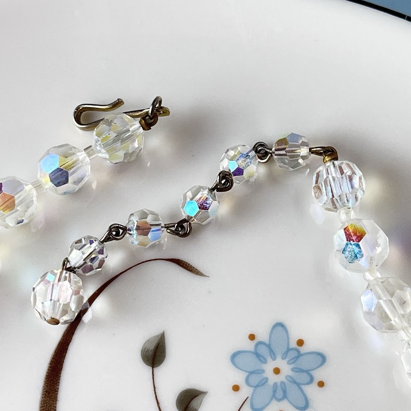 Vintage 1950s Faceted Lucite Bead Choker Necklace - 16” - Multicolor Highlights gallery