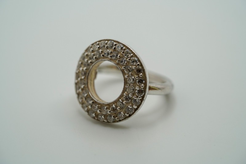 Vintage Sterling Silver CZ Circle Ring Size 6.75 JB14