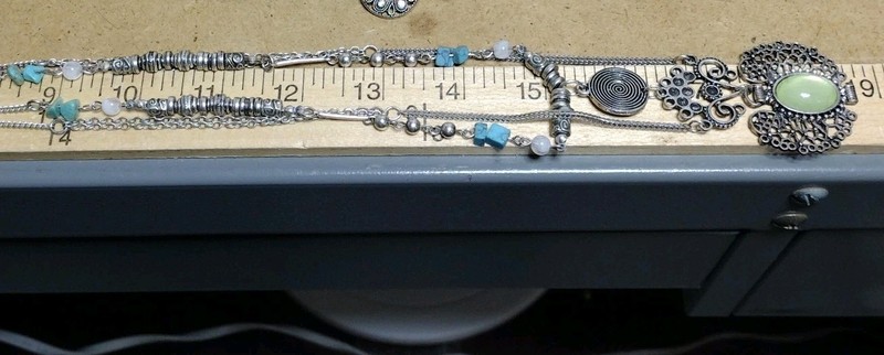 VINTAGE ELEGANT VICTORIAN STYLE NECKLACE 19" gallery