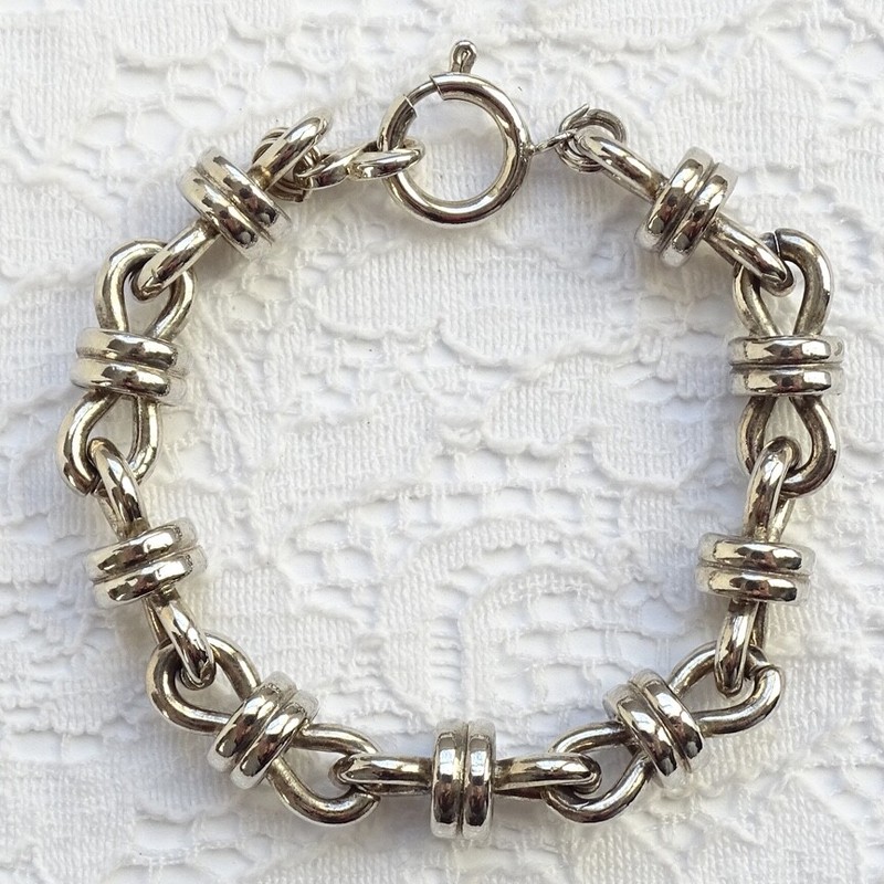Unique Vintage 7.5” Figure 8 Chain Link Cable Bracelet Silver Plated 45 Grams gallery