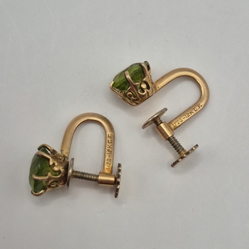 Vintage 1/20 12K GF Yellow Gold Filled Green Faceted Round Screwback Earrings gallery